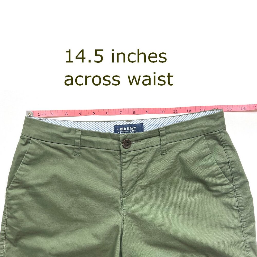Old Navy Women’s Everyday Short, 2 pair, khaki, green, size 0 - Picture 7 of 15